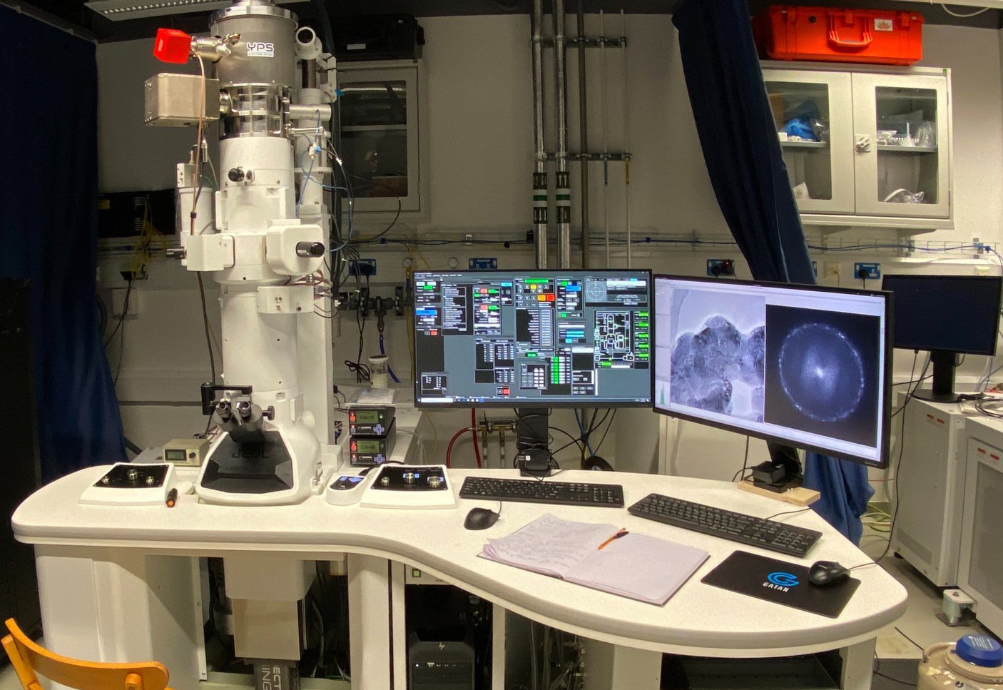 Cryo-Electron Microscopy (Cryo-EM) 1